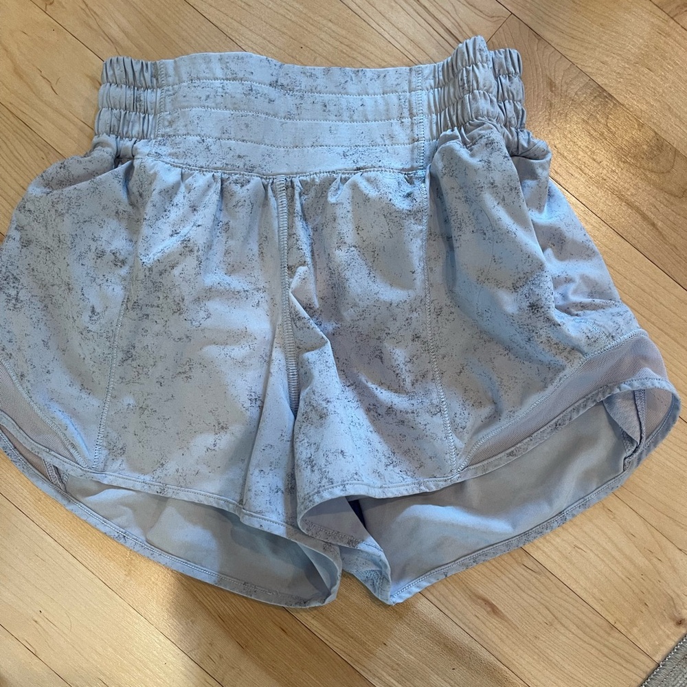 Lululemon light blue / gray marble effect